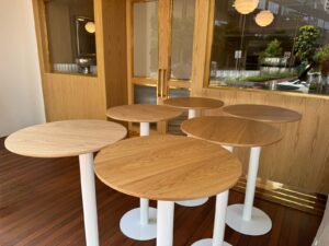 220925-Hackas Bar table (classic)