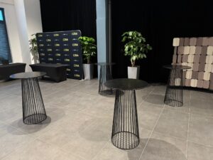 220925-High cage table black