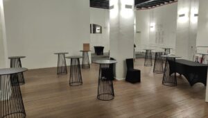 High Cage Bar Table (Black)